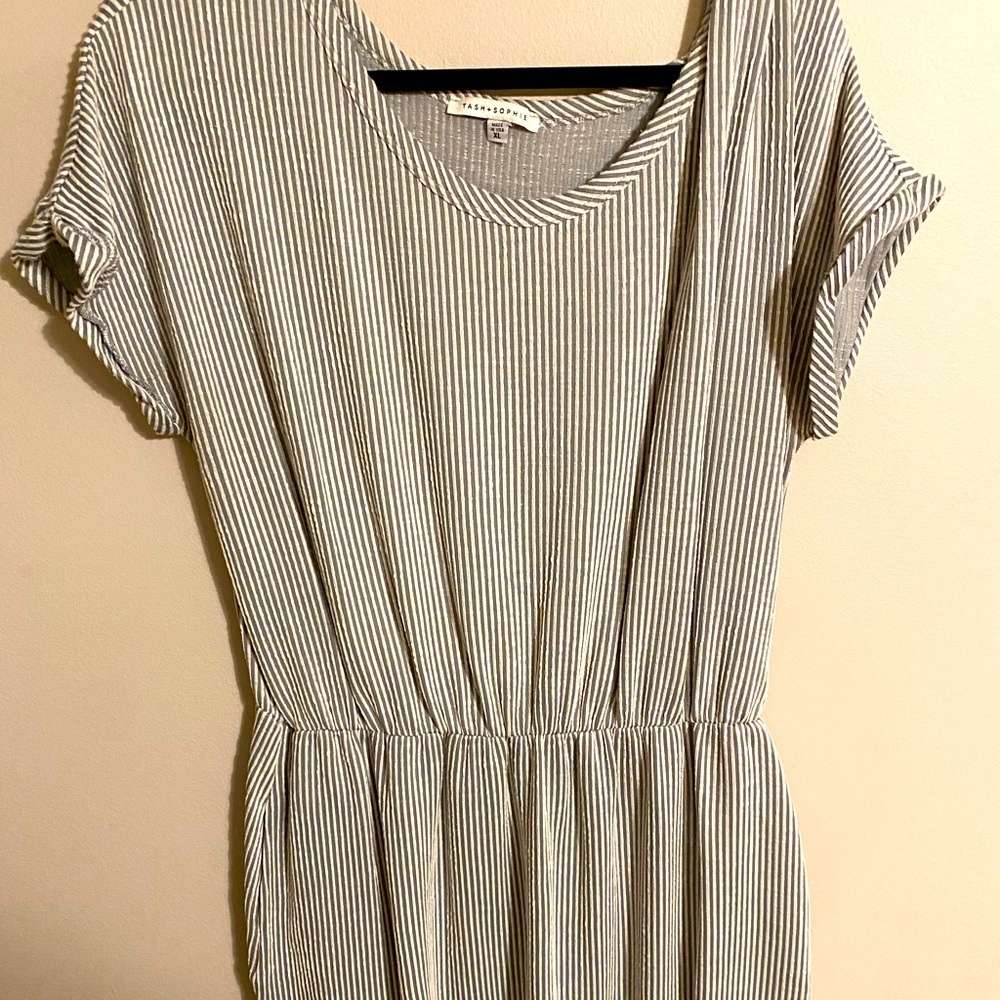 Cute dress!